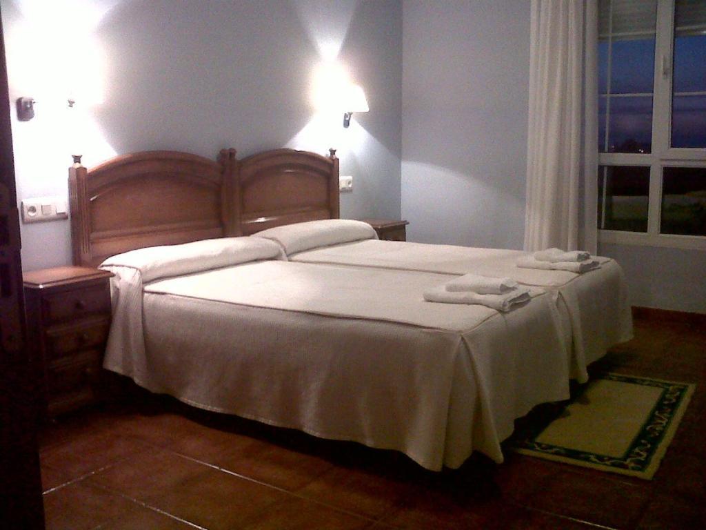 Hotel Restaurante El Fornon Novellana Rum bild